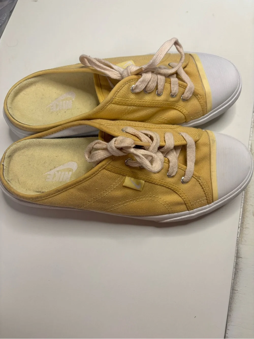 Nike Hermosa Canvas Mule Slip On Shoes Womens Size 10 Yellow Y2K Vintage